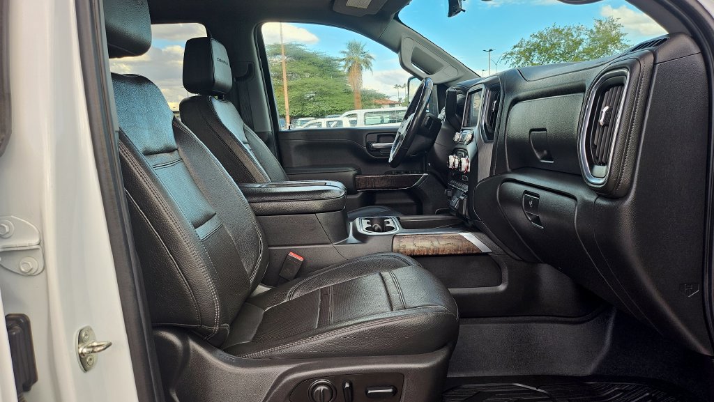 Used 2020 GMC Sierra 3500 Denali w/ Denali Ultimate Package AWD/4WD image 19