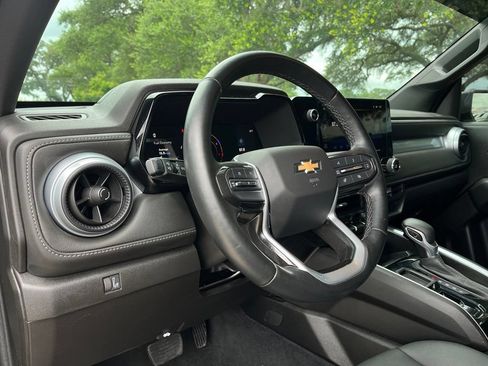 Used 2025 Chevrolet Colorado LT w/ LT Convenience Package RWD image 14