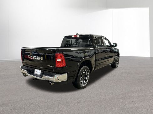 Used 2025 RAM 1500 Laramie image 33