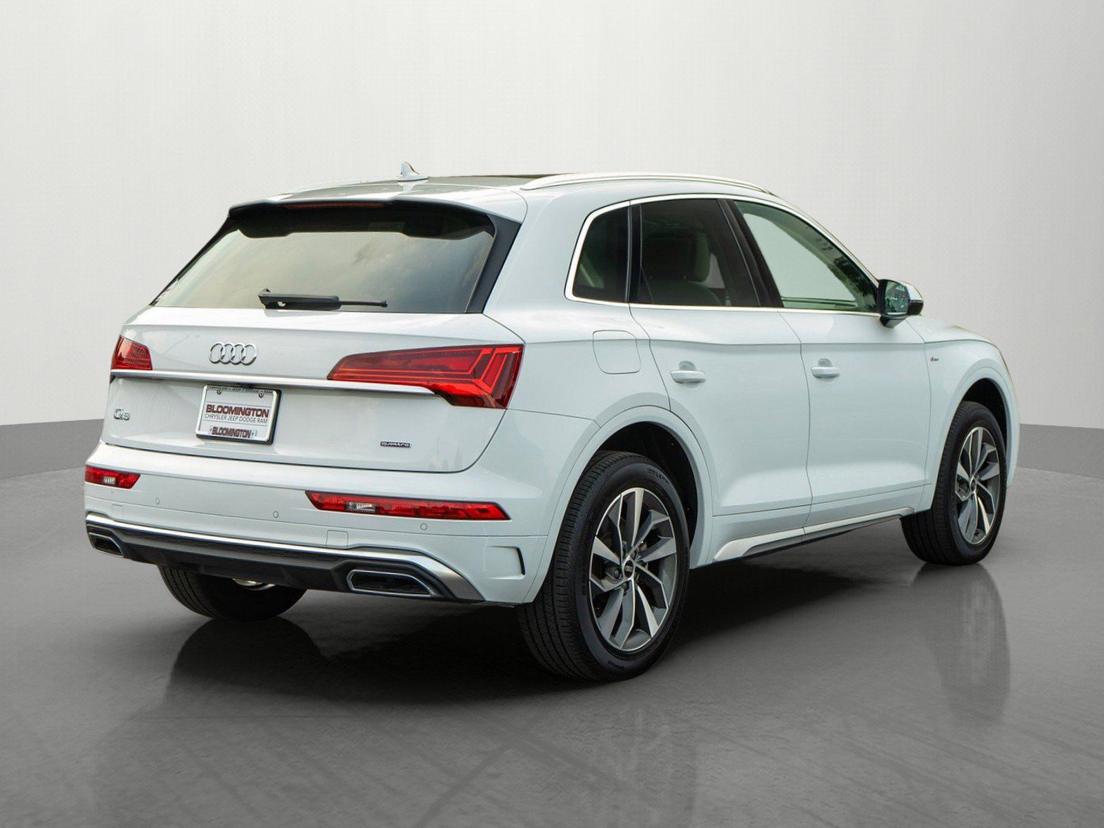 Used 2023 Audi Q5 2.0T Premium w/ Convenience Package AWD/4WD image 7