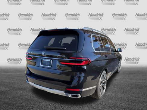 Used 2026 BMW X7 xDrive40i w/ Premium Package AWD/4WD image 9