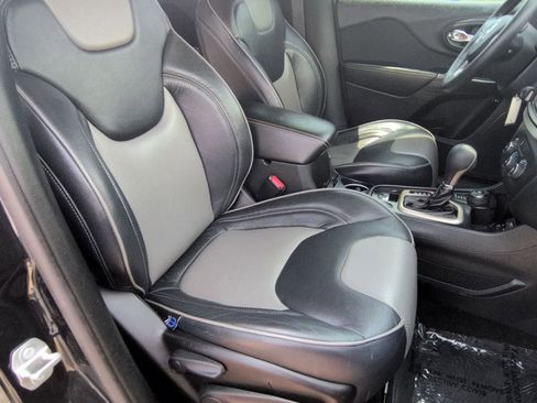 Used 2015 Jeep Cherokee Sport AWD/4WD image 22