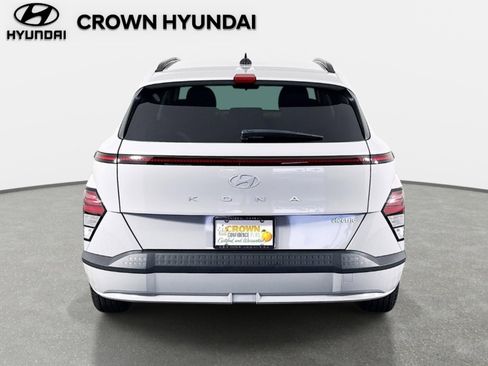 Certified 2024 Hyundai Kona SEL FWD image 6