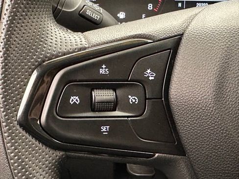 Used 2025 Chevrolet Trax LS FWD image 9