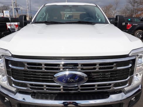 Used 2024 Ford F250 XLT w/ FX4 Off-Road Package image 6