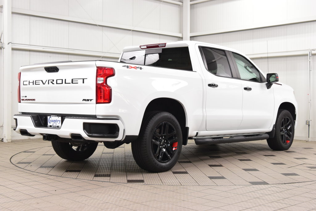 Used 2024 Chevrolet Silverado 1500 RST w/ Redline Edition AWD/4WD image 8