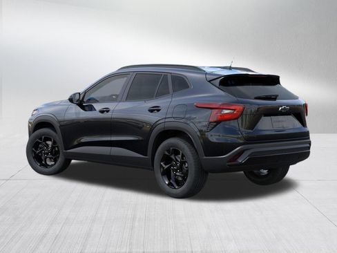 New 2026 Chevrolet Trax LT FWD image 3