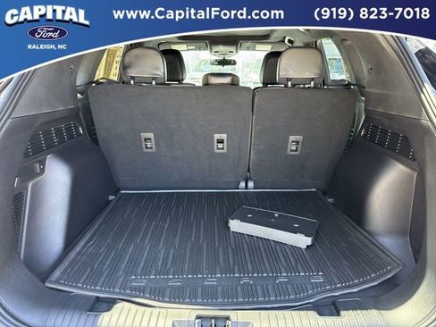 Certified 2024 Ford Escape ST-Line Select w/ Tech Pack #2 AWD/4WD image 16