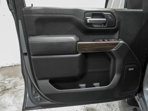 Used 2019 Chevrolet Silverado 1500 RST AWD/4WD image 40