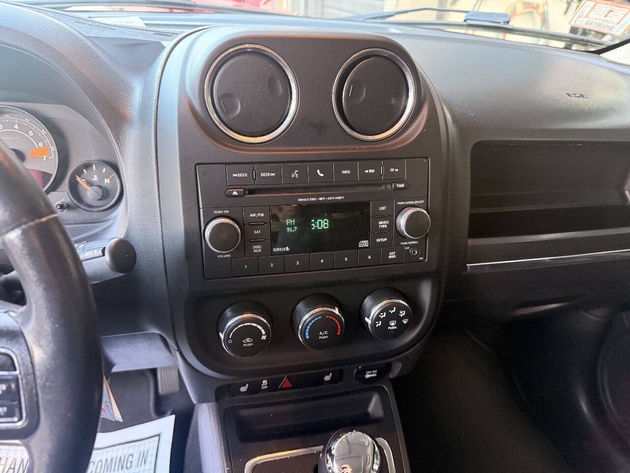 Used 2015 Jeep Patriot High Altitude AWD/4WD image 16