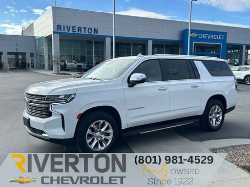 Used 2023 Chevrolet Suburban Premier AWD/4WD image 1