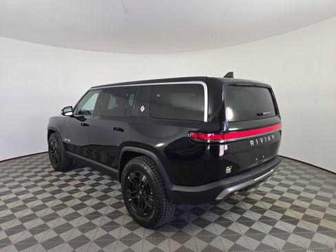 Used 2023 Rivian R1S Adventure AWD/4WD image 3