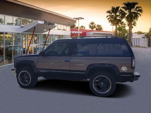 Used 1994 GMC Yukon 4WD 2-Door image 5