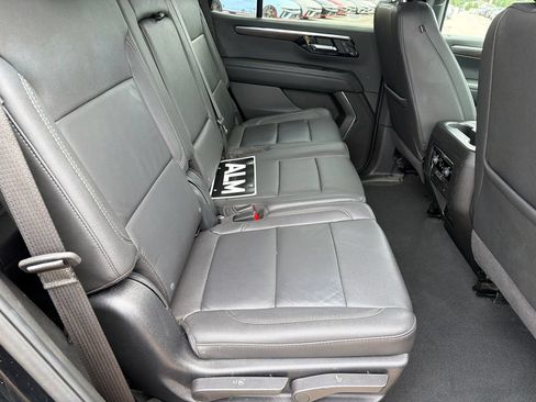 Used 2025 Chevrolet Tahoe LT AWD/4WD image 15