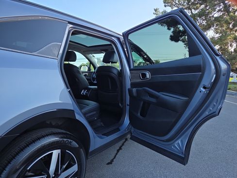 Certified 2021 Kia Sorento EX w/ Panoramic Sunroof Package AWD/4WD image 35
