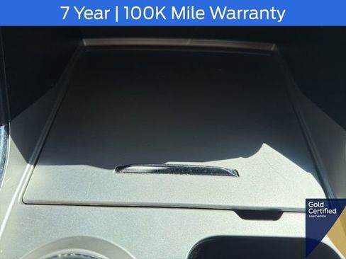 Used 2023 Ford Explorer XLT w/ Equipment Group 202A AWD/4WD image 38