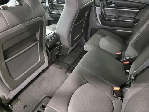 Used 2015 Chevrolet Traverse LT w/ Style and Technology Package FWD image 23