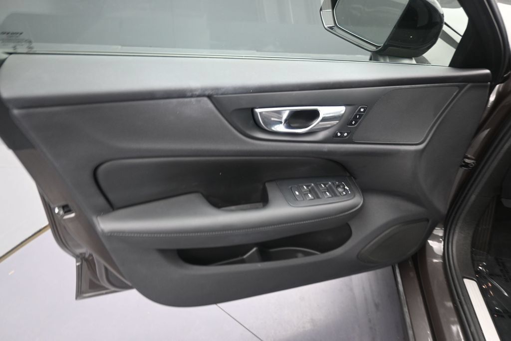 Certified 2024 Volvo S60 B5 Core FWD image 11