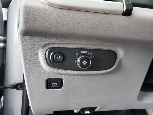 Certified 2023 GMC Terrain SLE w/ LPO, Floor Liner Package image 17