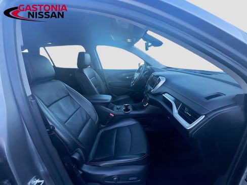 Used 2024 GMC Terrain SLT image 36