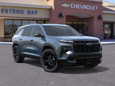 New 2026 Chevrolet Traverse RS w/ LPO, Floor Liner Package FWD image 7