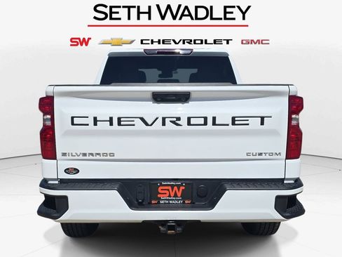 Used 2023 Chevrolet Silverado 1500 Custom image 6