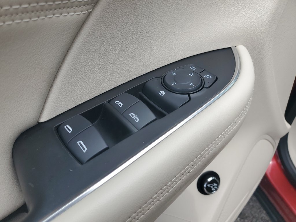 Certified 2021 Buick Envision Preferred FWD image 23