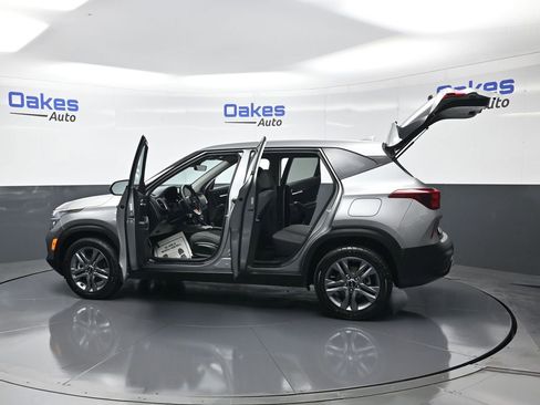 Used 2023 Kia Seltos LX image 53