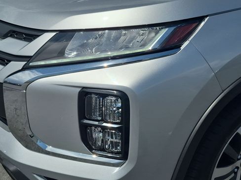 Used 2024 Mitsubishi Outlander Sport SE AWD/4WD image 12