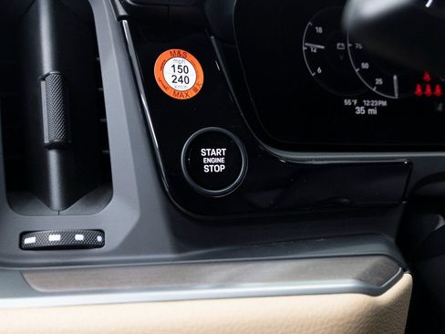New 2026 Porsche Cayenne AWD/4WD image 20