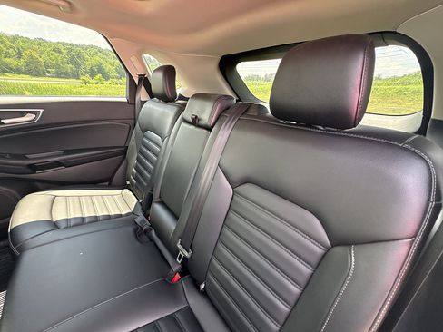 Used 2021 Ford Edge SEL w/ Convenience Package FWD image 20