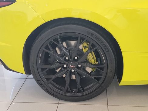 Used 2024 Chevrolet Corvette Stingray Preferred Conv w/ Z51 Performance Package RWD image 13