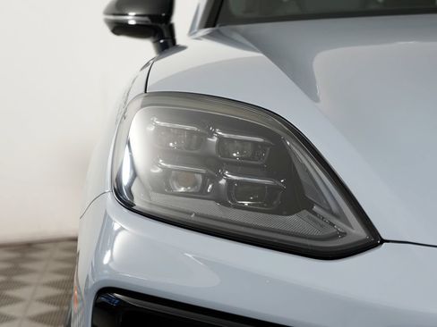 New 2026 Porsche Cayenne S AWD/4WD image 11