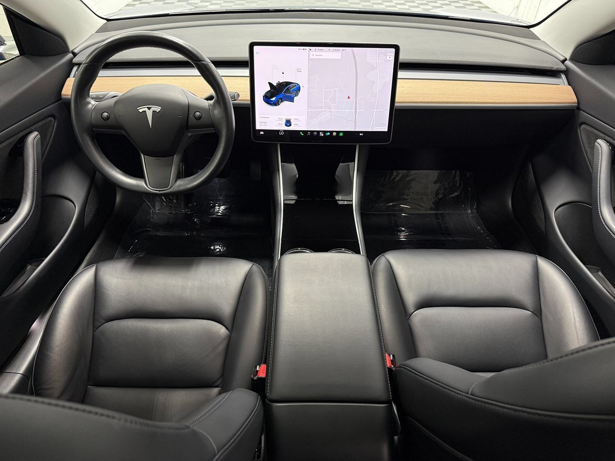 Used 2018 Tesla Model 3 Long Range RWD image 11