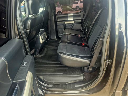 Used 2015 Ford F150 Lariat image 19