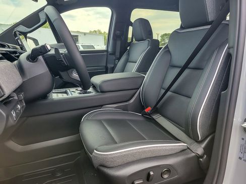 New 2026 GMC Sierra EV Elevation image 8