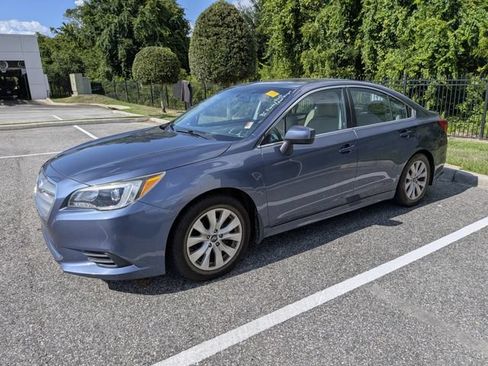 Used 2017 Subaru Legacy 2.5i Premium w/ Moonroof Package AWD/4WD image 2