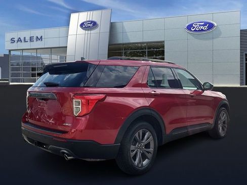 Certified 2023 Ford Explorer XLT w/ Equipment Group 202A AWD/4WD image 3