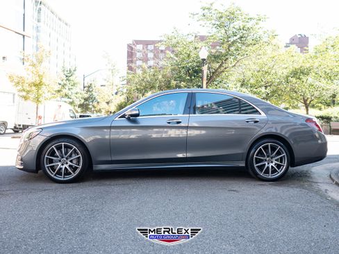 Used 2018 Mercedes-Benz S 560 4MATIC Sedan image 4