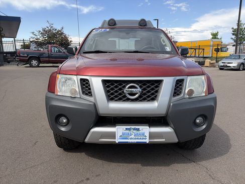 Used 2015 Nissan Xterra PRO-4X AWD/4WD image 2