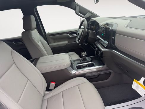 New 2026 Chevrolet Silverado 1500 LTZ w/ LTZ Premium Package image 15