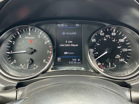 Used 2020 Nissan Rogue SV FWD image 18