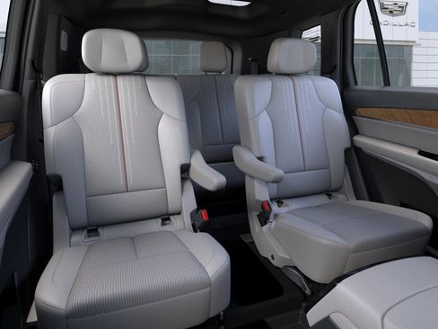 New 2026 Cadillac Vistiq Sport image 17