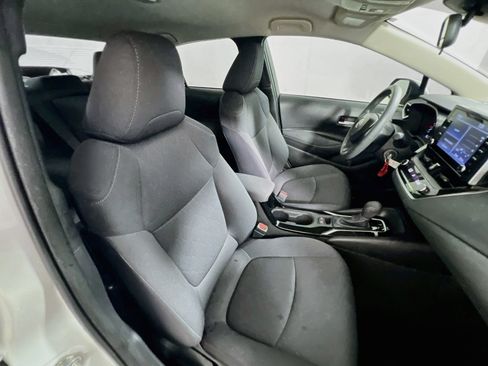 Used 2020 Toyota Corolla LE FWD image 29