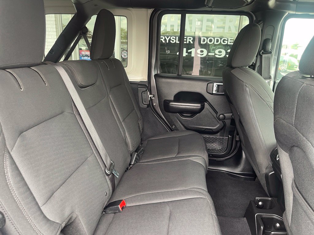 Used 2018 Jeep Wrangler Unlimited Sport AWD/4WD image 15