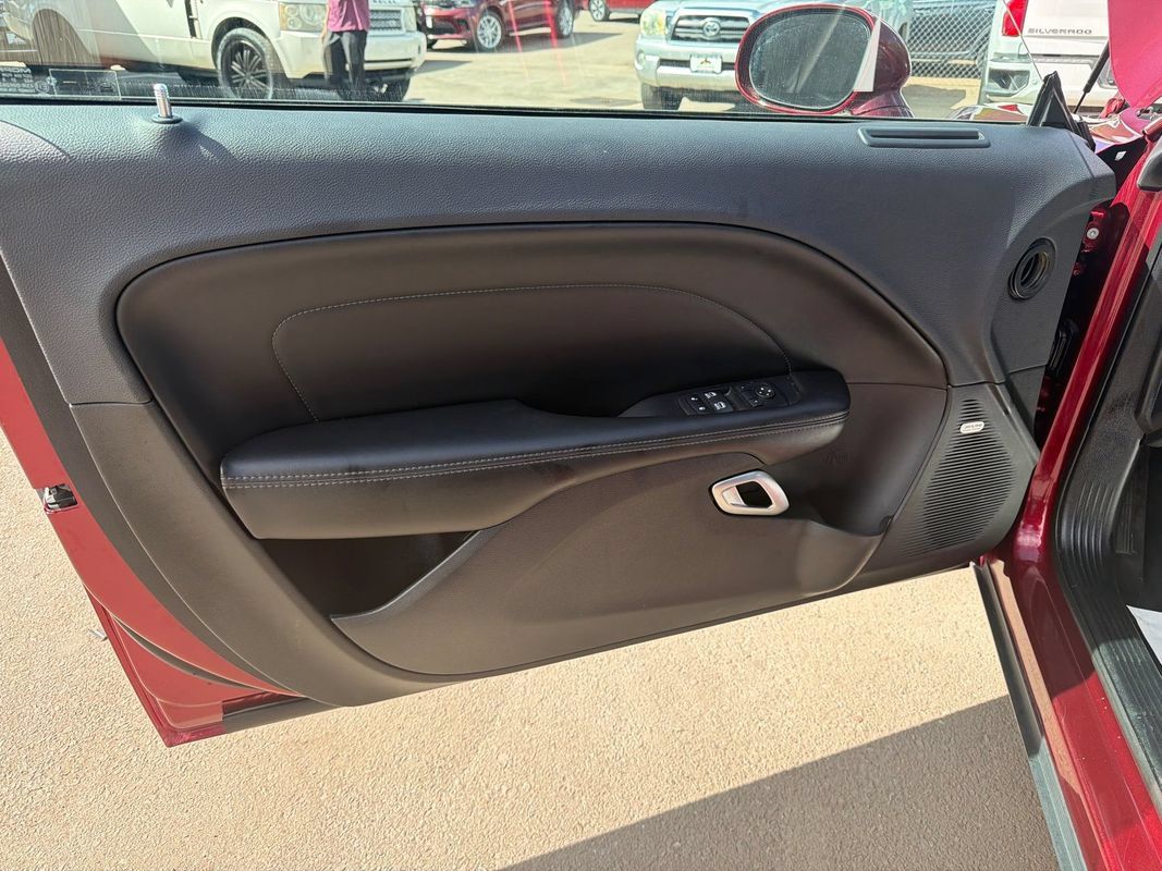 Used 2017 Dodge Challenger SXT Plus RWD image 15