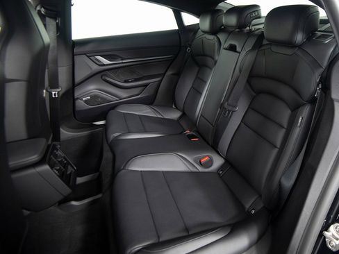 Certified 2025 Porsche Taycan 4S image 34