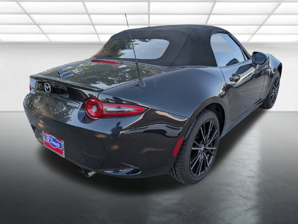 New 2026 MAZDA MX-5 Miata Grand Touring RWD image 24