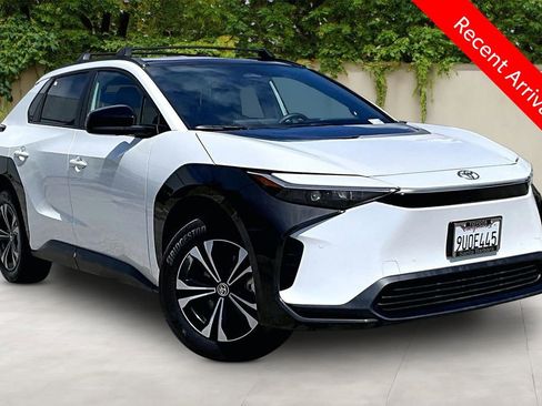 Certified 2025 Toyota bZ4X FWD w/ Weather Package image 1