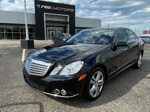 Used 2011 Mercedes-Benz E 350 4MATIC Sedan image 7
